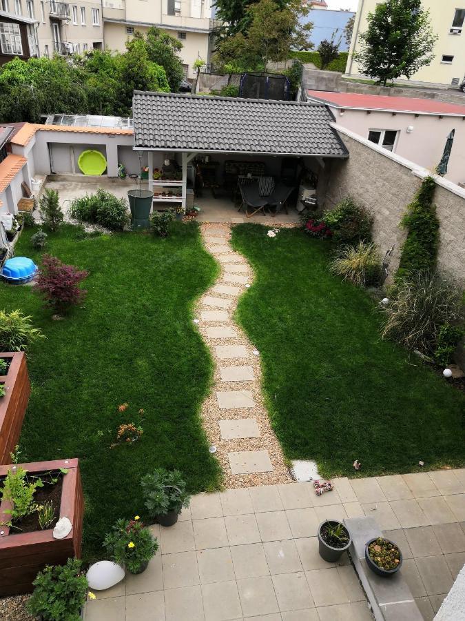 Znojmo Apartmany Екстер'єр фото
