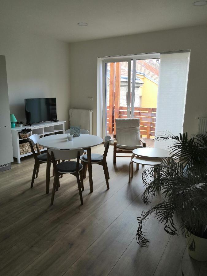 Znojmo Apartmany Екстер'єр фото